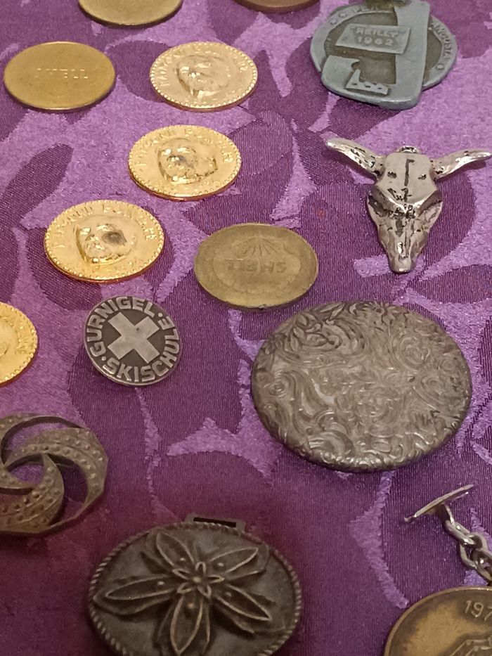 Anciens jetons Shell et autres - photo numéro 3