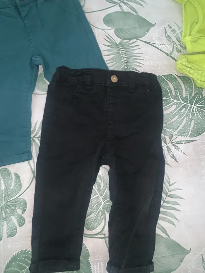 Lot de pantalons 12 mois - photo numéro 2