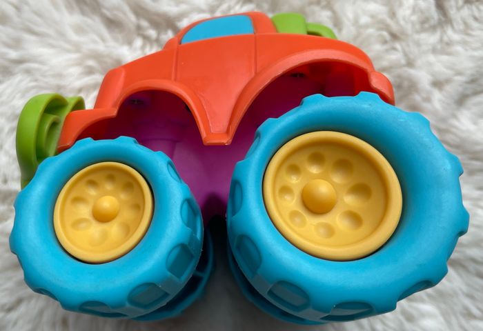 Voiture monster truck - photo numéro 4