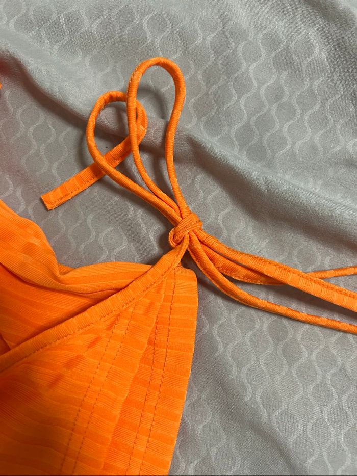 Top orange - photo numéro 4