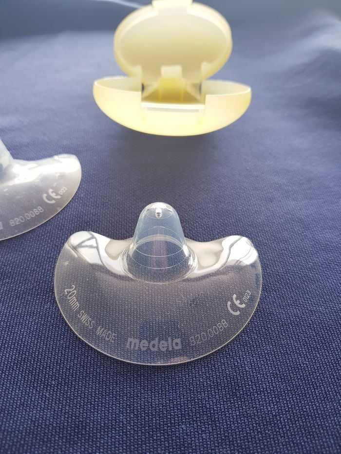 Medela - Téterelles + boîte de transport - photo numéro 2