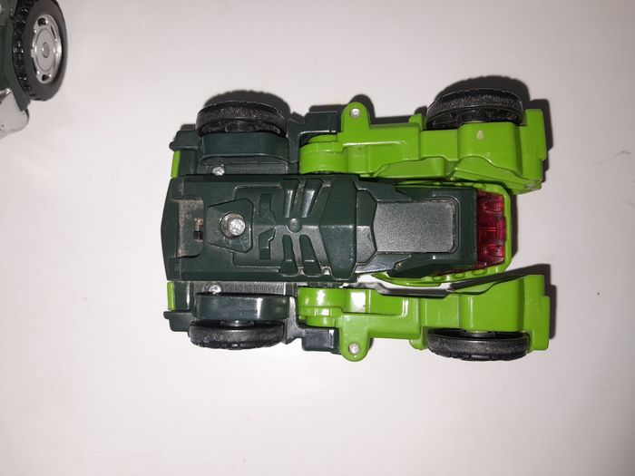 Lot véhicules/dinosaures switch and go - photo numéro 7