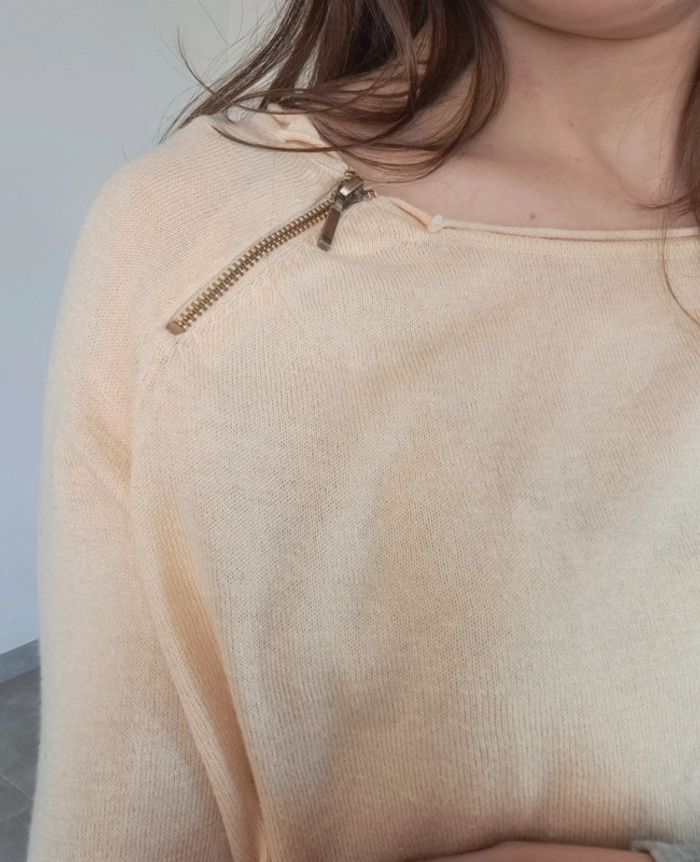 Pull léger abricot de la marque KMJ taille S - photo numéro 3