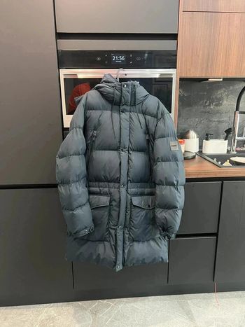 Doudoune BOSS Taille 46 – Très bon état