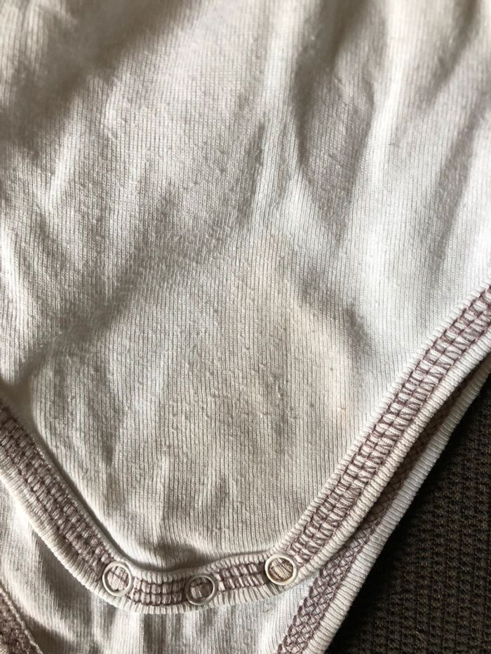 Lot de 7 bodies - photo numéro 4