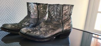 Boots cuir vieilli argent