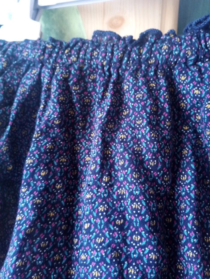 Blouse / t-shirt fleurs - photo numéro 3