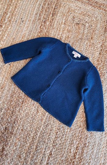 Joli Gilet en laine Cardigan bleu marine et artengé maille serrée Du Pareil au Même 6mois comme neuf