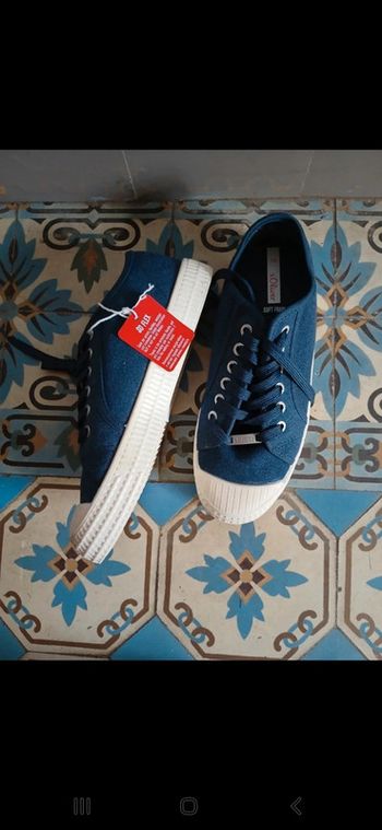Chaussures à lacets neuve S.Oliver pointure 38