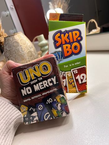 Skip-bo + uno no mercy- jeux de sociétés 