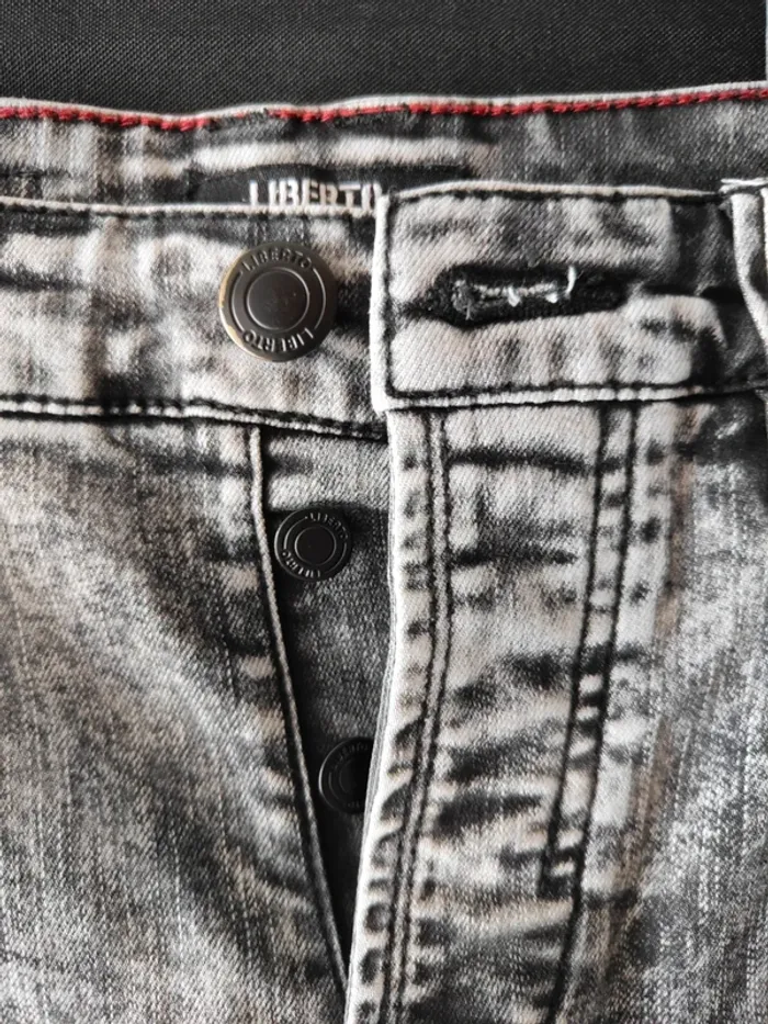 Jean gris et noir - taille 40 - photo numéro 4
