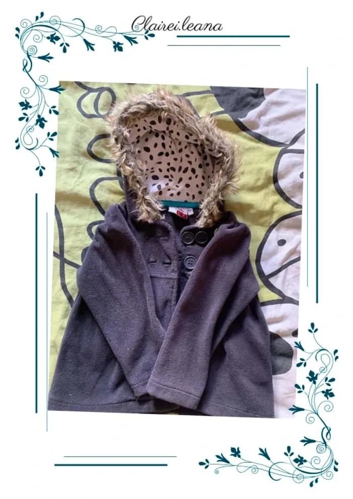 🛑 manteau hello kitty 🛑 24 mois - photo numéro 2