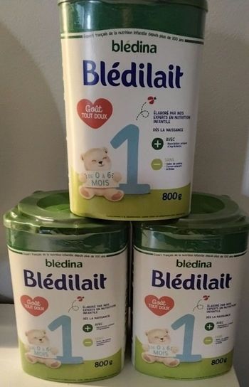 4 boîtes lait Blédilait