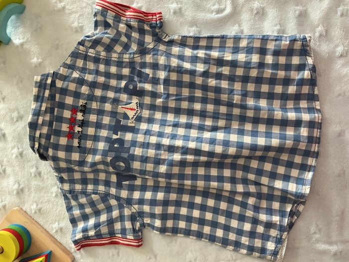 chemise manches courtes bleu et blanc inscription au dos boutons pressions 23 mois du pareil au même - photo numéro 6