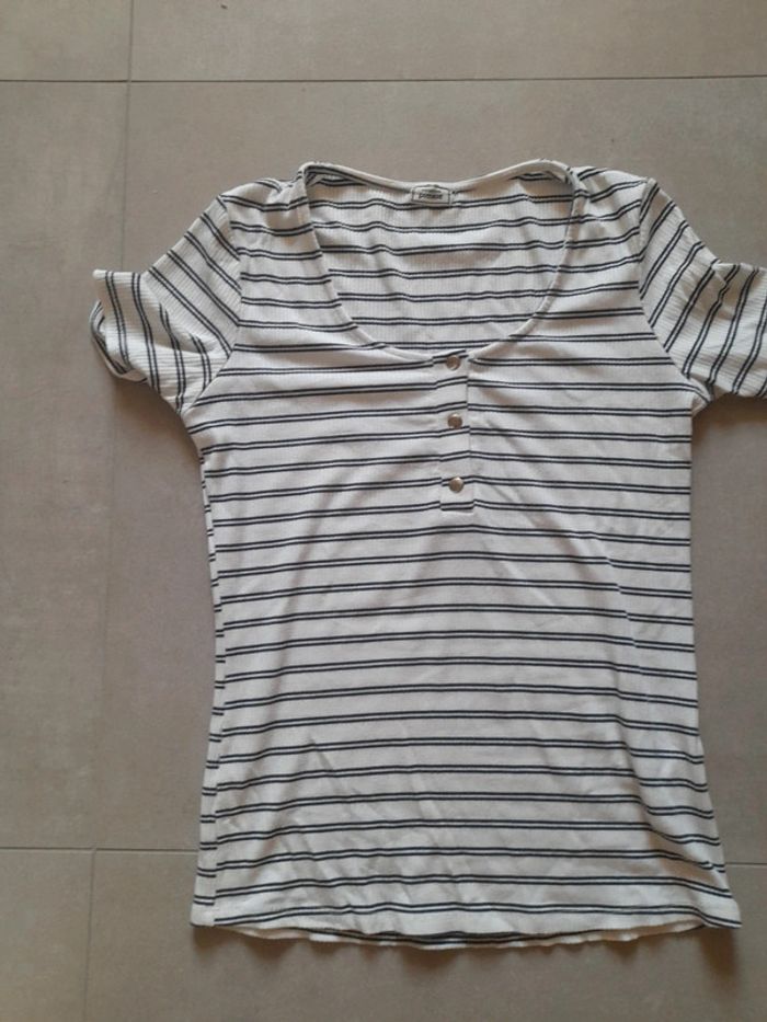T-shirt rayé taille M