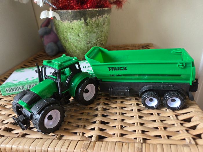 💜Trateur et sa boîte d'origine - photo numéro 2