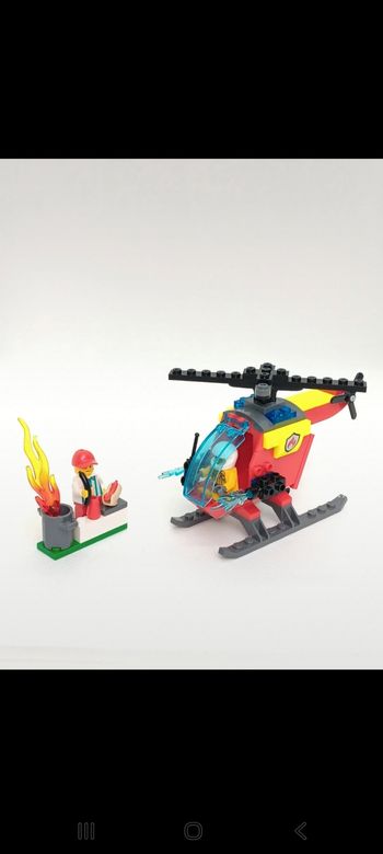 Figurine LEGO City Fire 60318 L’Hélicoptère des Pompiers
Complet