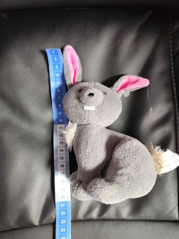 Petite peluche lapin - photo numéro 2