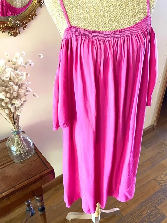 Robe Fluide Rose à Bretelles Robe Style Estival Chic et Confortable Taille M - photo numéro 11
