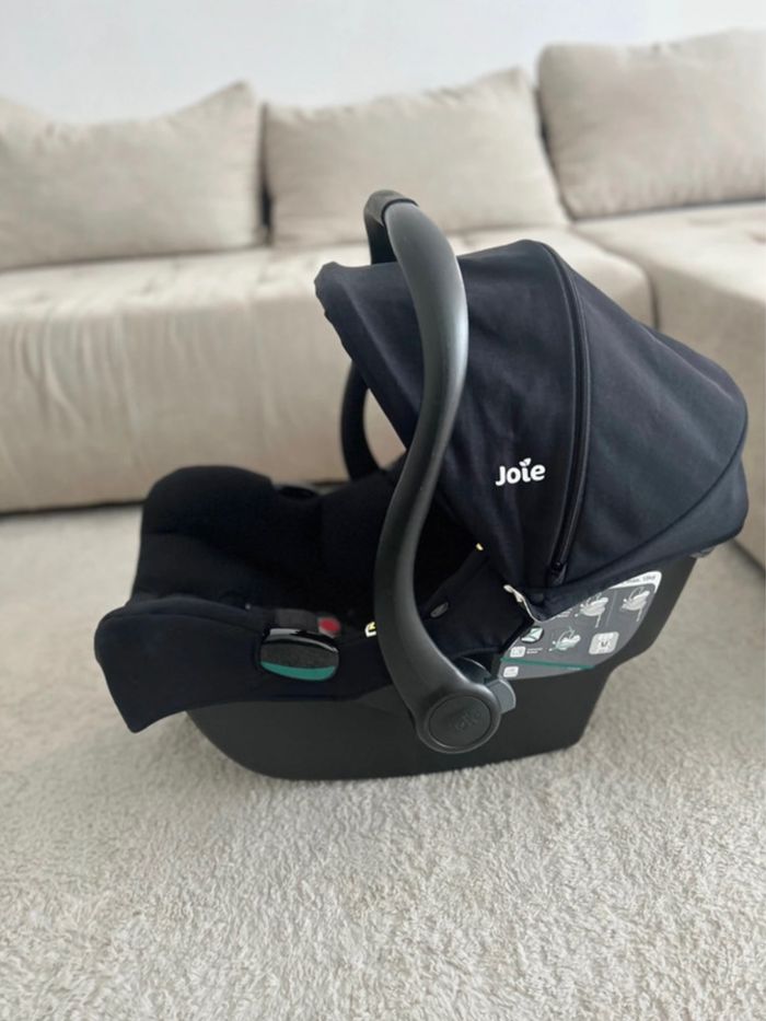 Siege auto joie et sa base isofix - photo numéro 6