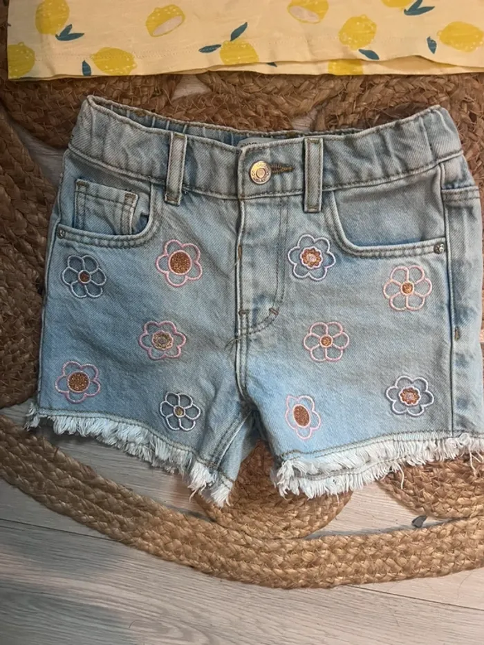 Ensemble fille tshirt MC/short jean 4 ans - photo numéro 3