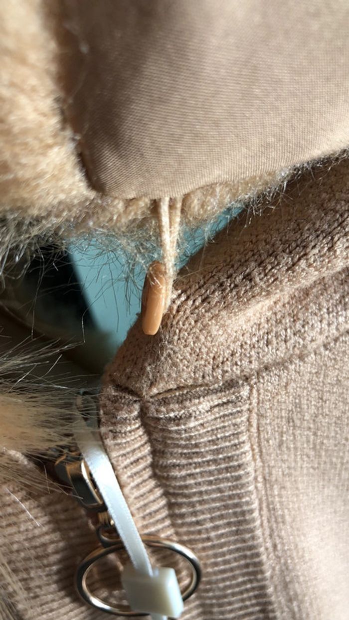 Gilet avec capuche - photo numéro 3