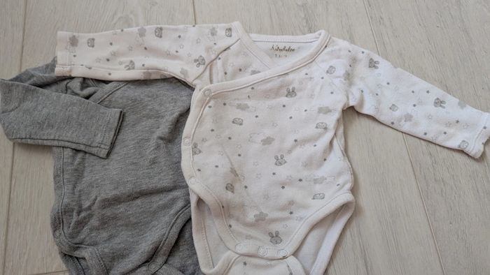 Lot 2 bodies manches longues