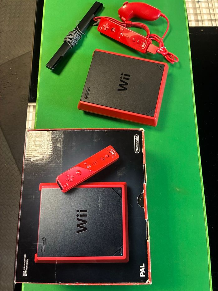 Nintendo Wii mini - photo numéro 2