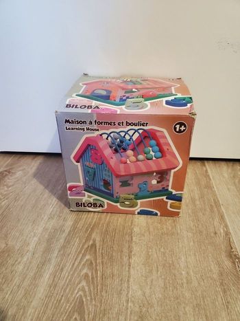 Jeu Maison Boîte à formes et boulier Biloba chiffres