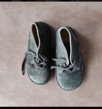 Chaussures bébé DPAM en cuir gris – pointure 25 – très bon état