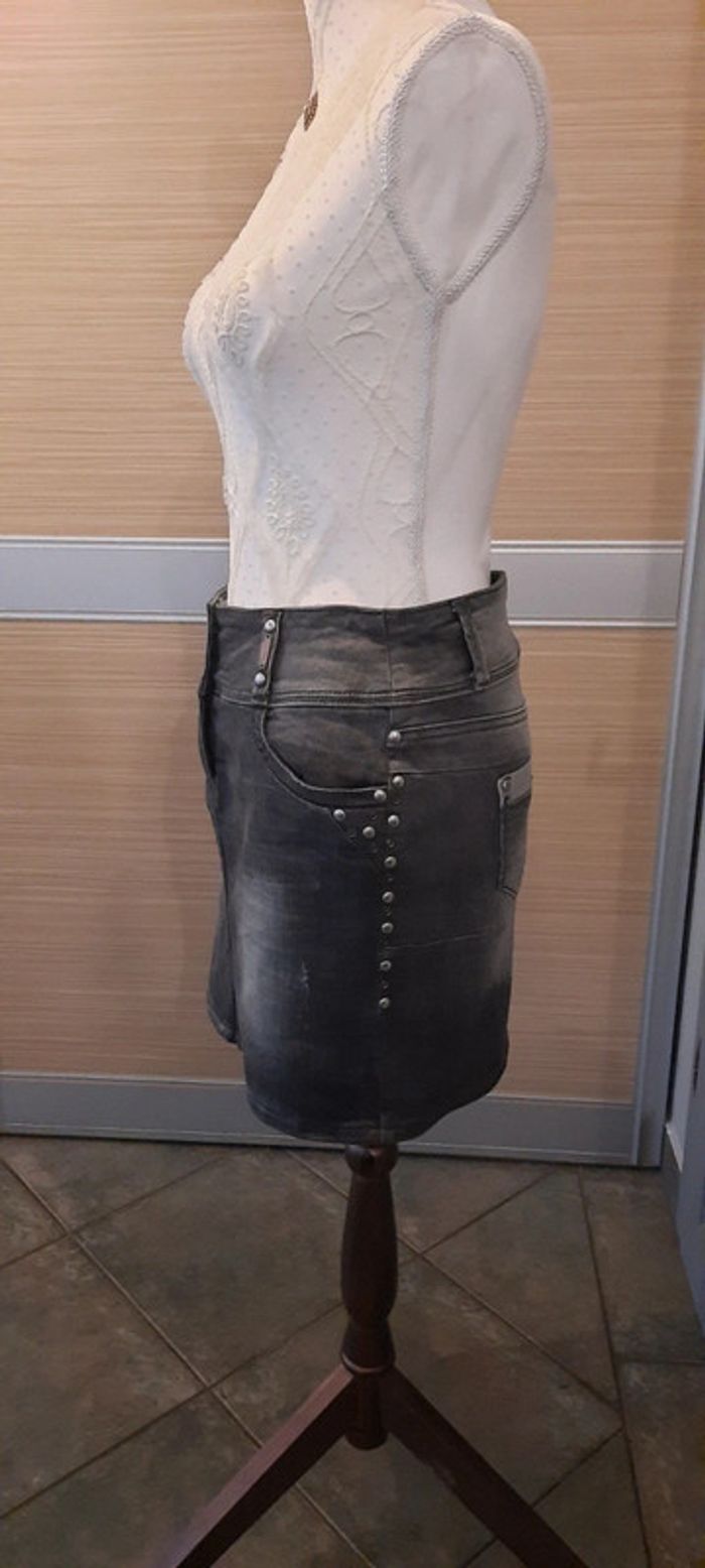 Jupe en jeans grise Camaïeu taille 38 - photo numéro 2