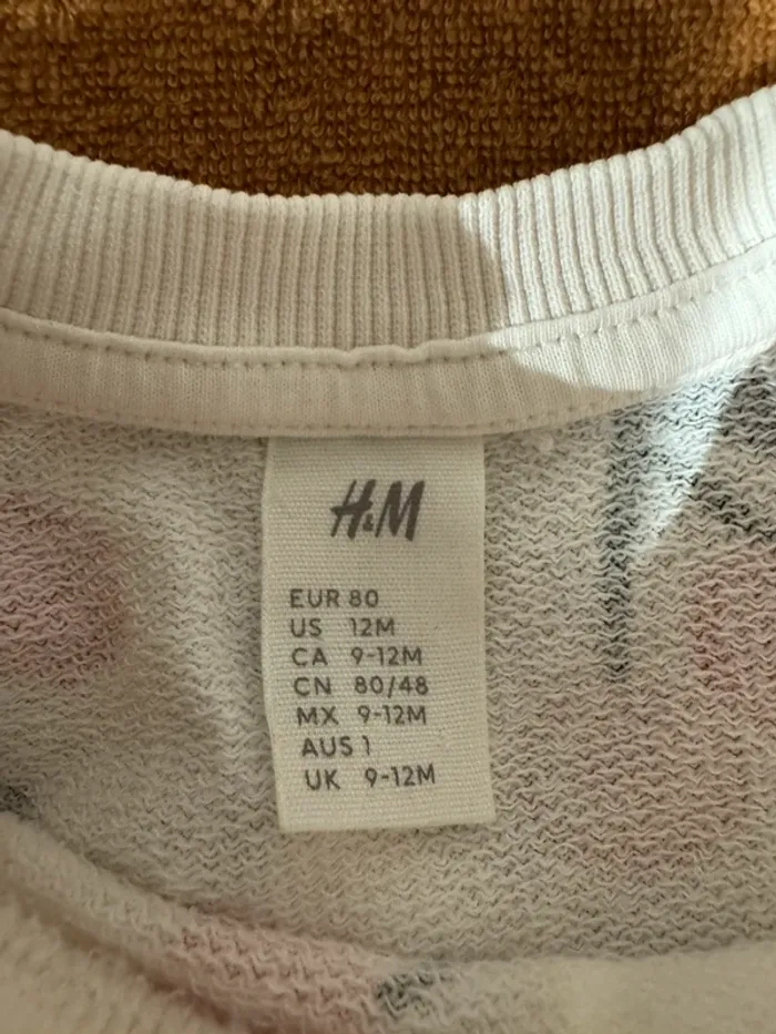 Ensemble cerises h&m - photo numéro 2