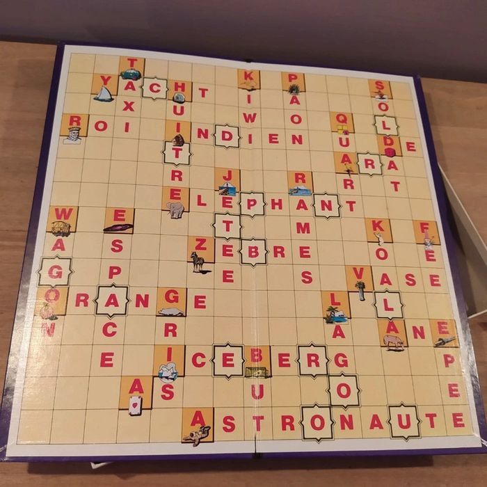 Jeu Scrabble Junior - photo numéro 2