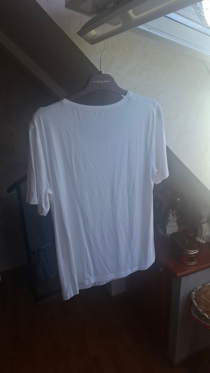 T-shirt blanc avec pailletes argenté - photo numéro 2
