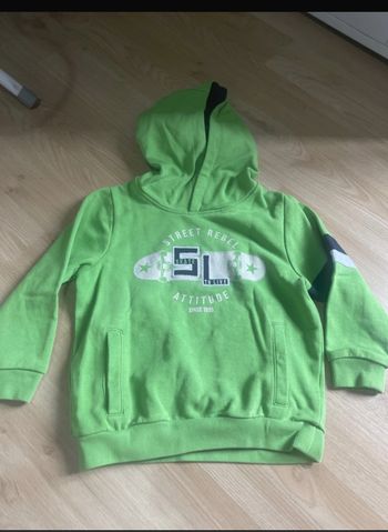 Pull à capuche