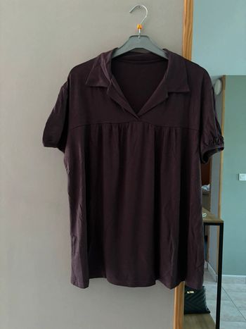Blouse à manches courtes prune avec col chemise