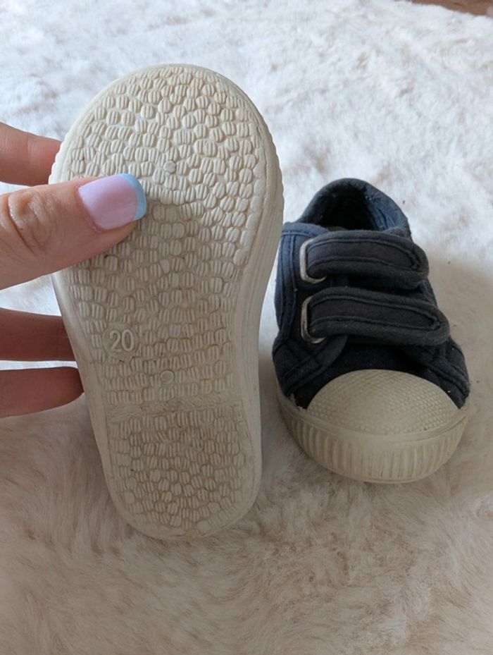 Chaussures taille 20 - photo numéro 3