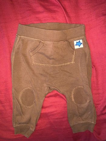 Jogging  taille 6 mois H&M