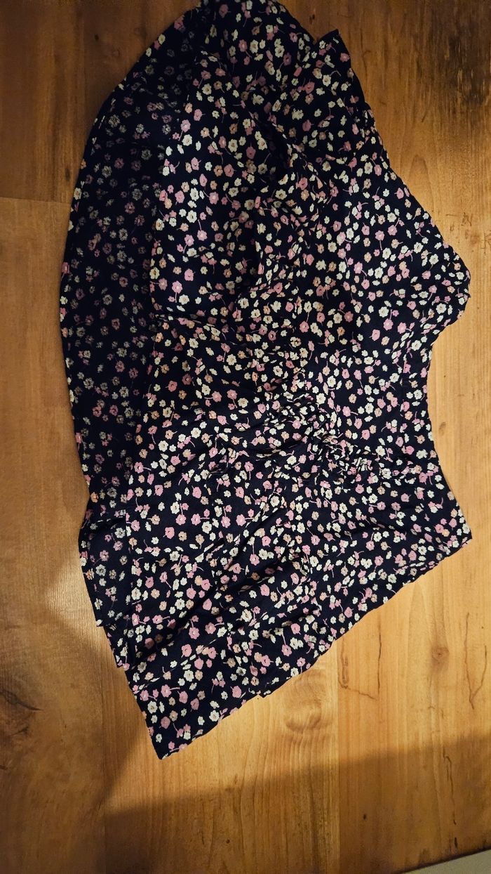 Jupe Galeries lafayette 8 ans - photo numéro 2