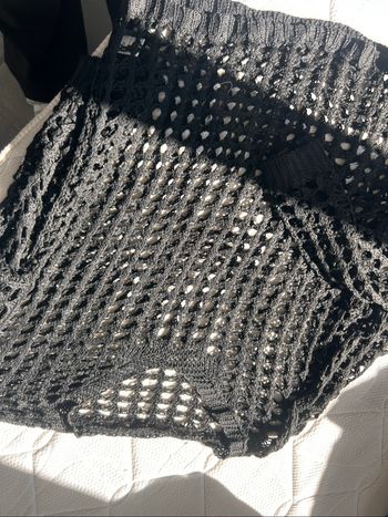 Haut noir à maille