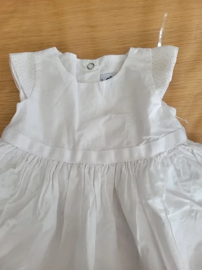 Robe 6 mois cérémonie Petit Bateau neuve - photo numéro 3