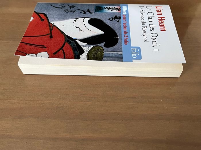 Le clan des Otori Tome 1 Le Silence du Rossignol Folio NEUF - photo numéro 4