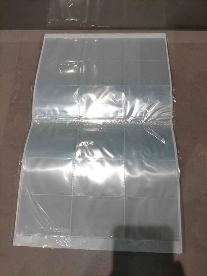 Classeur pour 540 cartes Pokémon - photo numéro 3