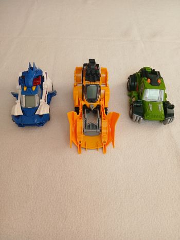 Lot de 3 dinos Switch and go