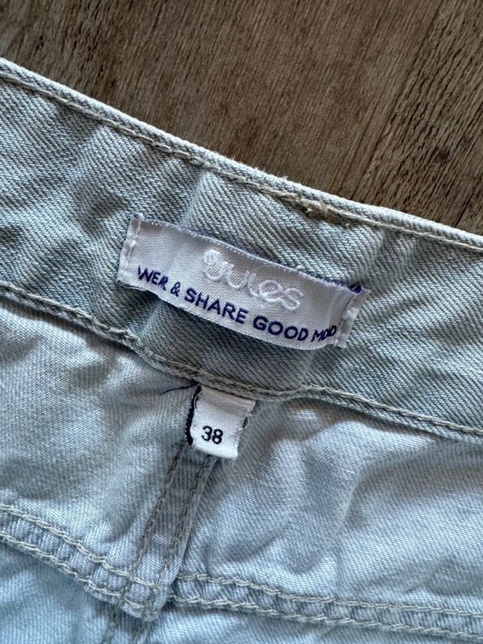 Short en jean homme clair - photo numéro 2