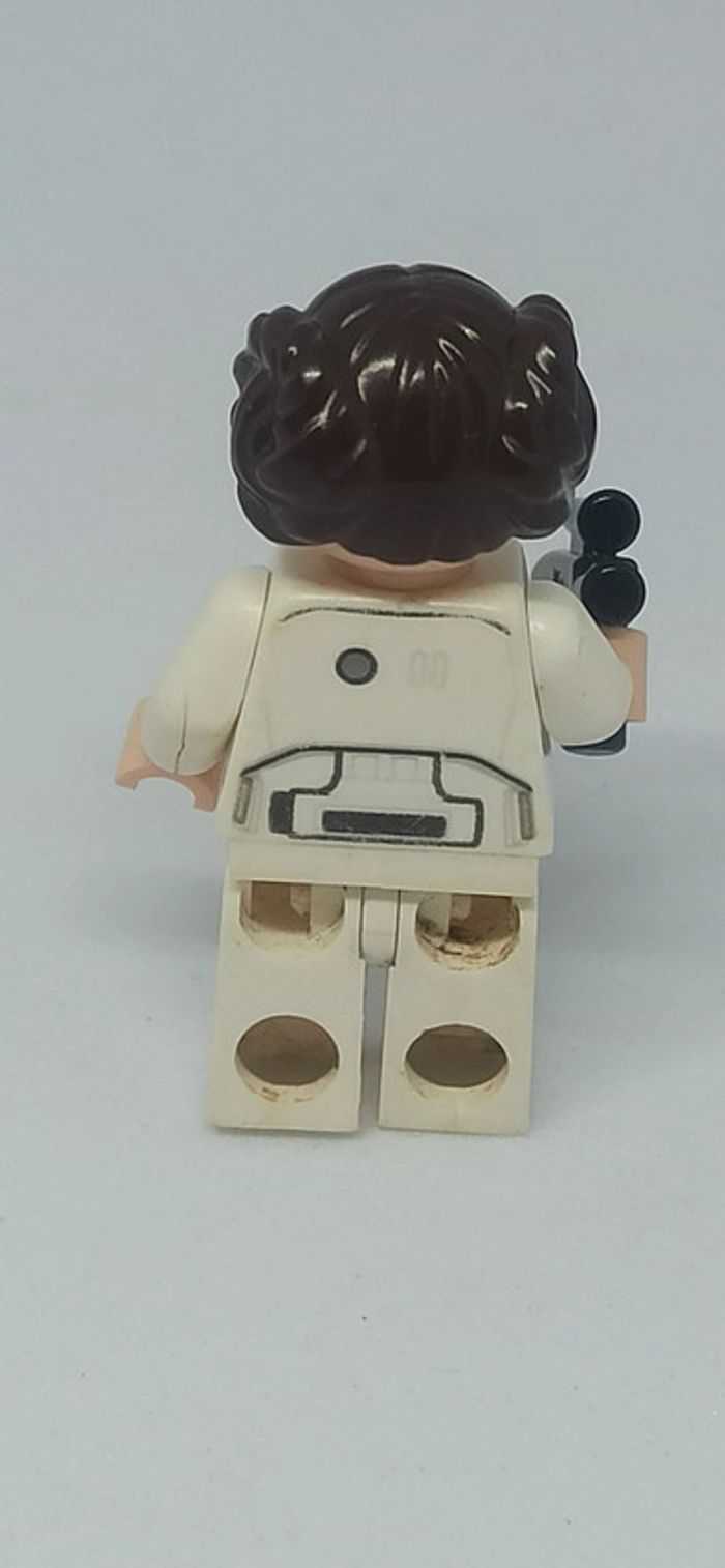 Femme princesse leia lego - photo numéro 3