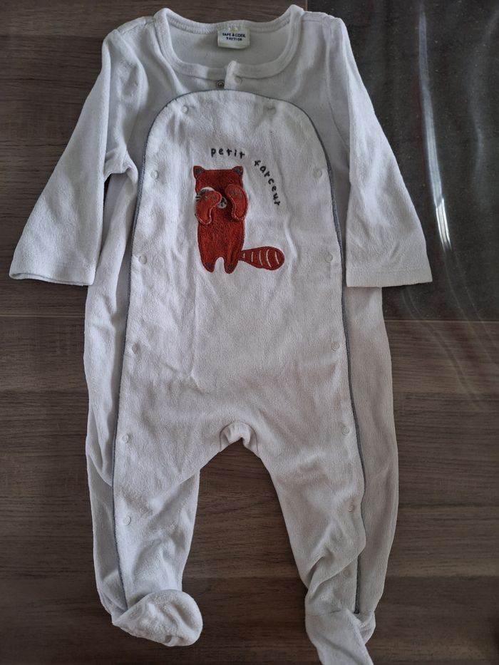 Lot de Pyjamas 9 mois - photo numéro 2