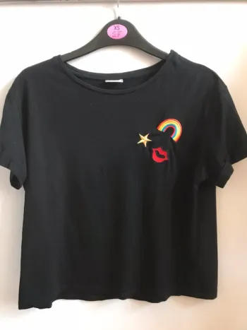 T-shirt noir à manches courtes