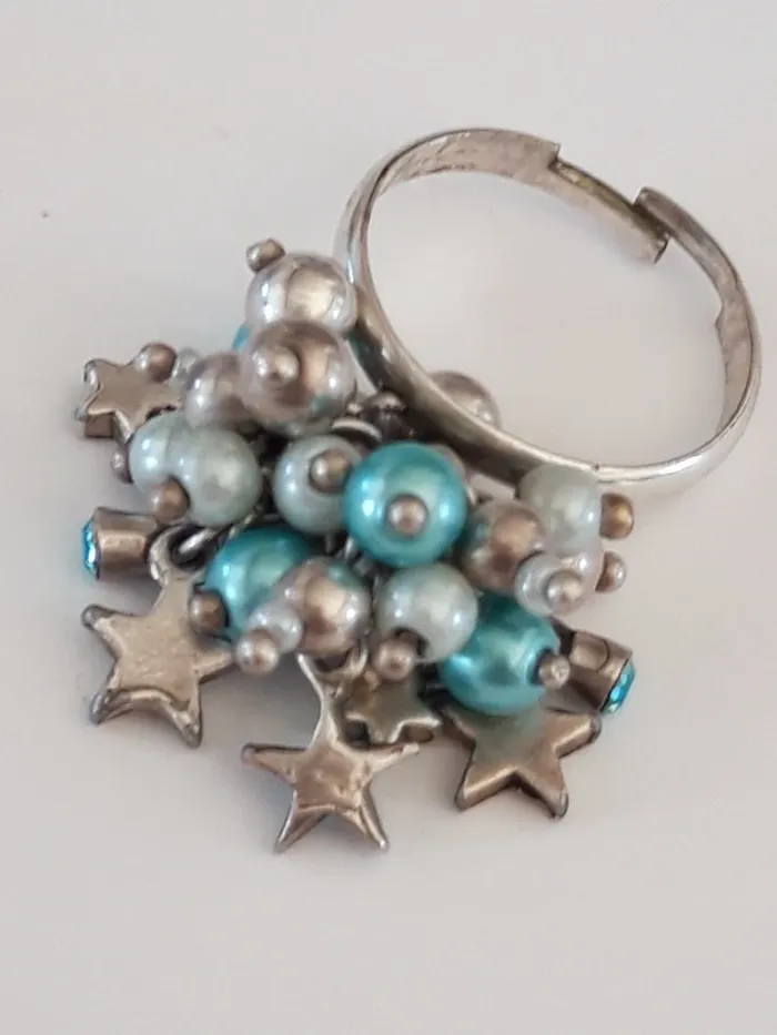 Bague ajustable avec "breloques" années 90 - photo numéro 4