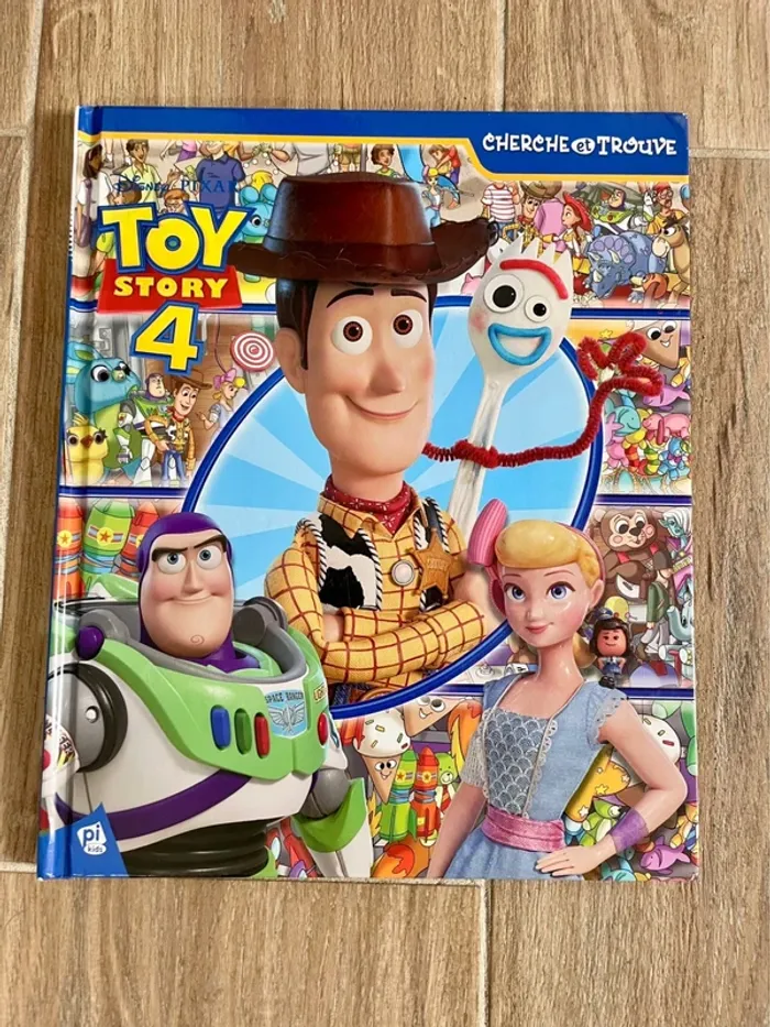 Livre Cherche et Trouve de Toy Story 4